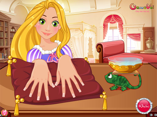 Rapunzel chăm sóc tay