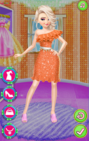 cong-chua-thoi-trang-vay-ho-vai