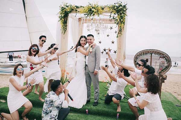 Thơ đám cưới vui vẻ