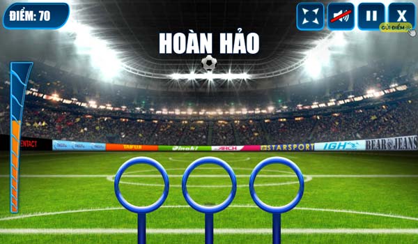 Hứng trúng thật nhiều quả bóng để ghi điểm