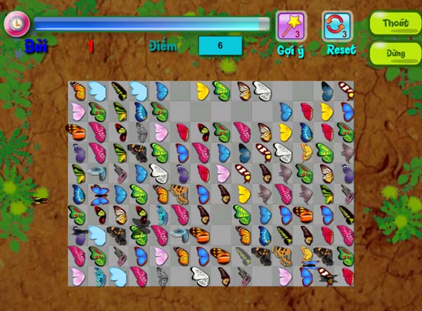 Xếp hình cặp cánh bướm giống nhau