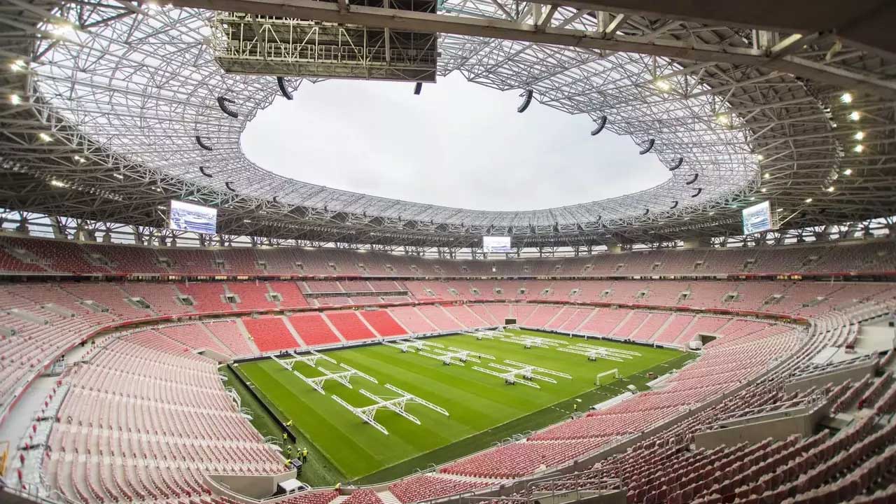 Sân Puskas Arena