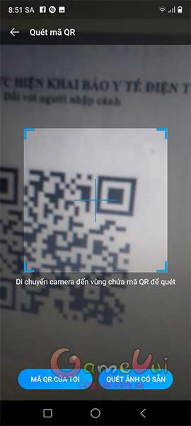 Đưa máy lên quét mã QR