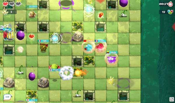 Tránh khỏi các đòn tấn công đang bắn về phía đấu trường