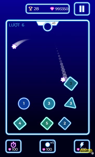 Tận dụng khả năng nảy và bật của quả bóng