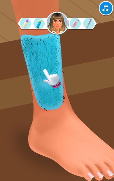 Giúp cô ấy làm sạch lông chân