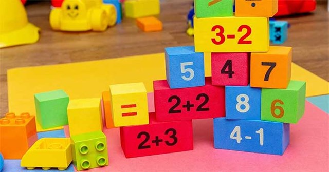 Review game giải đố toán học 4=10