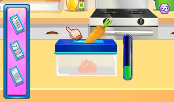 Dùng bàn nạo để sơ chế cà rốt, hành tây, riềng...