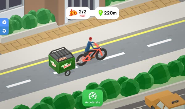 Giao hàng bánh Pizza đến tay khách hàng