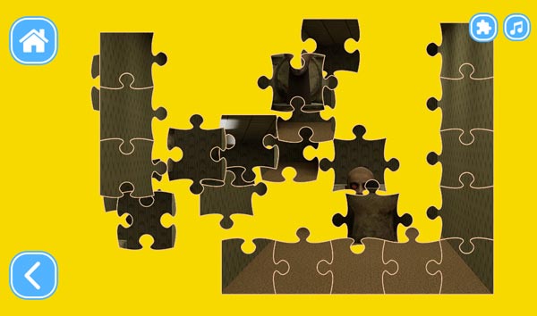 Lần lượt nhặt và ghép các ảnh nhỏ và đặt vào trong khung