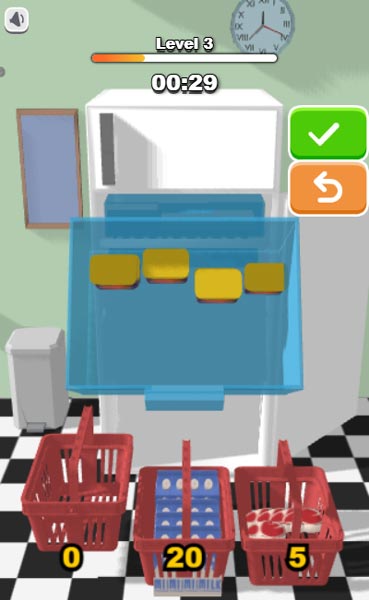 Lần lượt sắp xếp các loại thực phẩm vào tủ lạnh