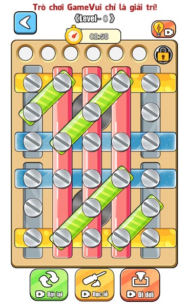 Lần lượt tháo và đặt các con ốc vít để loại bỏ thanh sắt