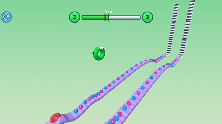 Tham gia cuộc đua với các đối thủ khác.