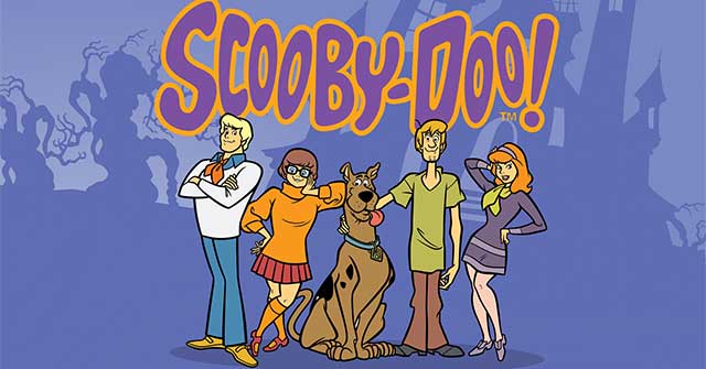 Nhân vật Daphne Blake trong Scooby Doo có mái tóc màu gì?