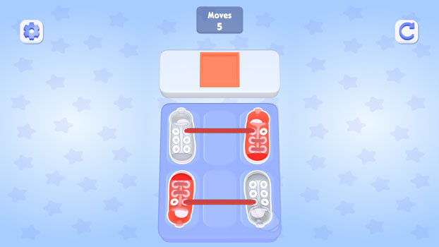 Tìm cách để gỡ các nút rối dây giày.