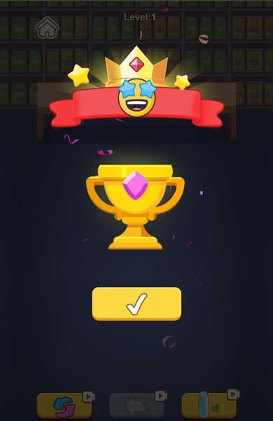 Rót nước, sắp xếp các chai nước cùng màu để giảnh chiến thắng