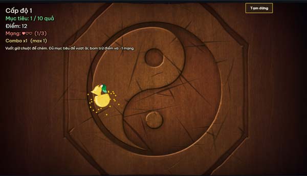 Bấm và giữ chuột để tạo nhát chém